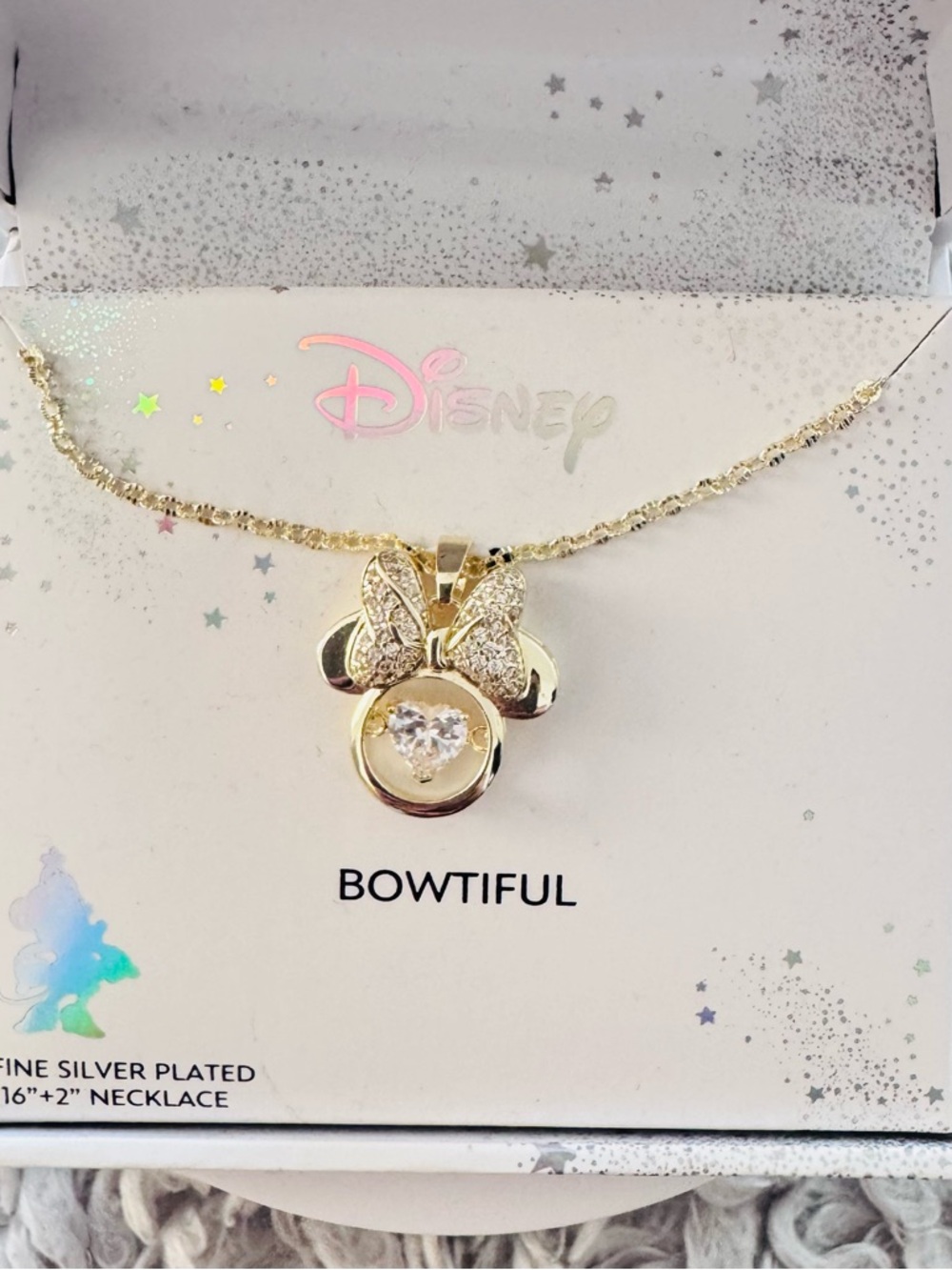 Disney Bowtiful Gold Bow Minnie Pendant Necklace. New